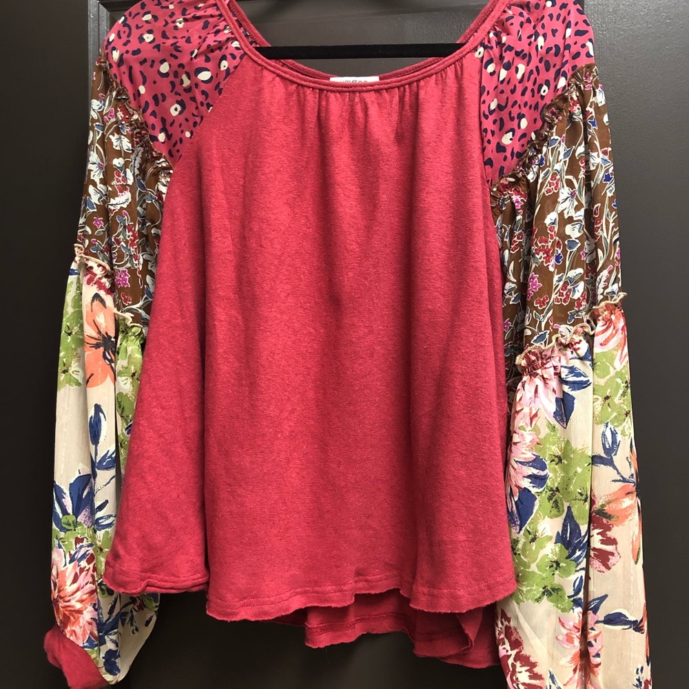 ❤️Umgee mixed media top❤️